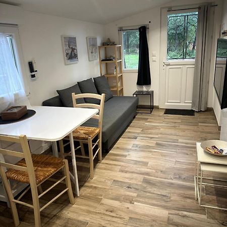 La Maisonnette De Chantecoucou Le Cannet-des-Maures Eksteriør billede